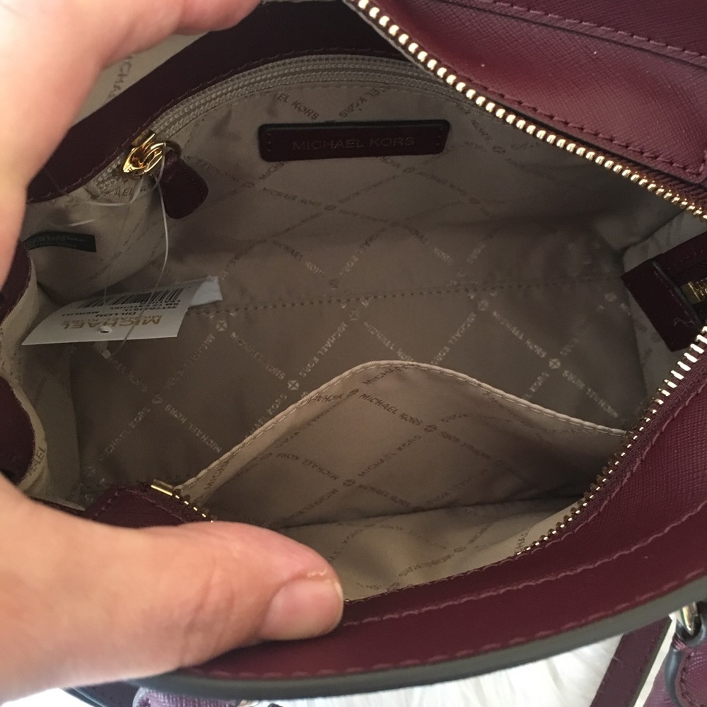 Last one✨Michael Kors small Dillion Satchel&wallet - Picture 7 of 8